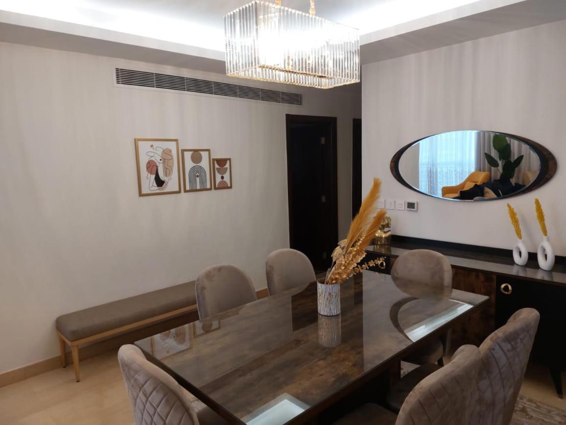 Cfc, Luxurious 4br Apartment, Remarkable Value Unbeatable Location Cairo