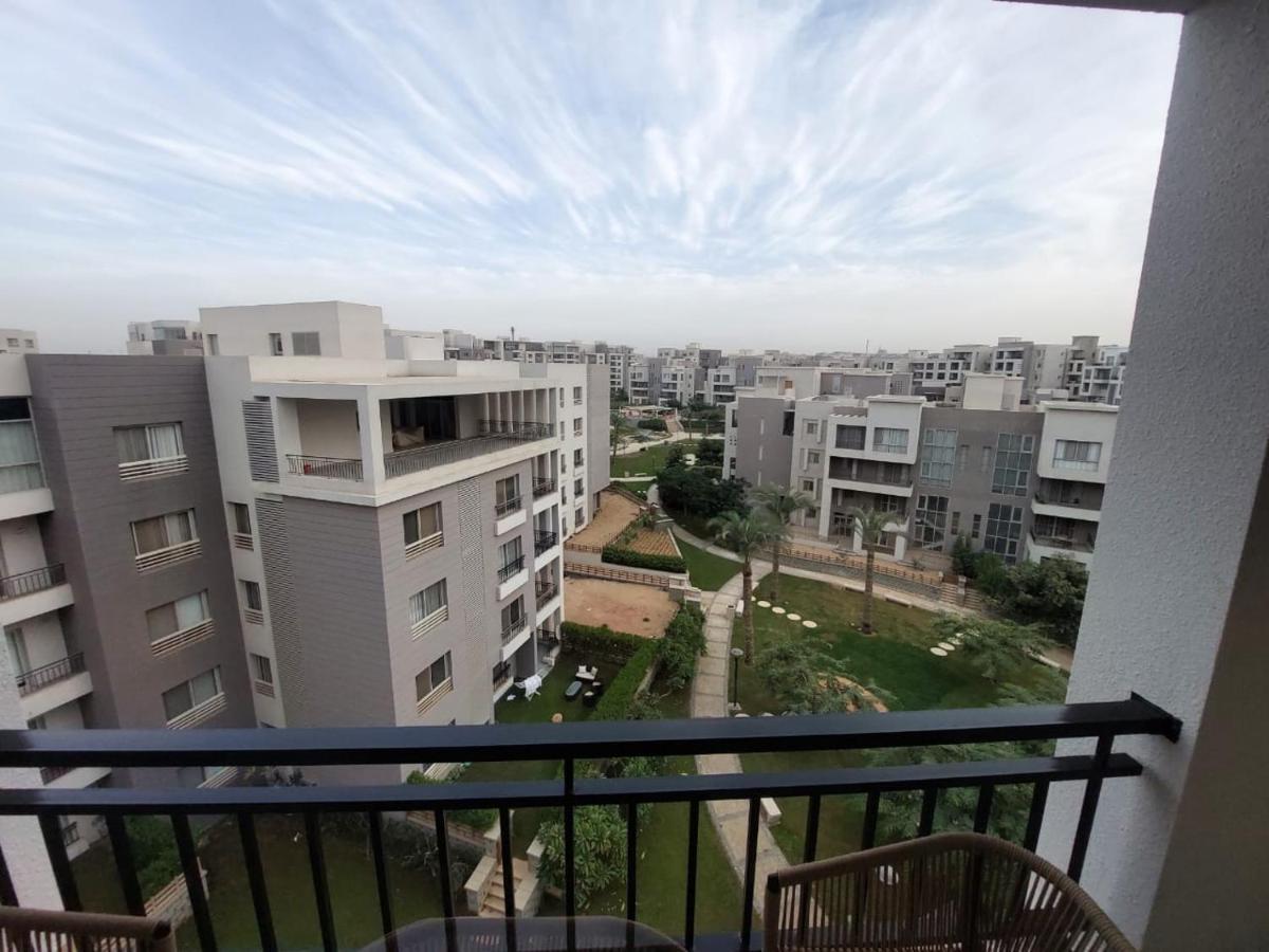 Cfc, Luxurious 4br Apartment, Remarkable Value Unbeatable Location Apartment *