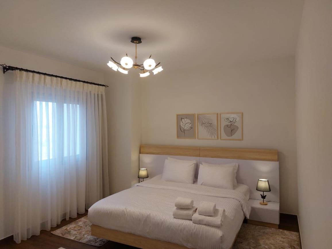 Cfc, Luxurious 4br Apartment, Remarkable Value Unbeatable Location Cairo