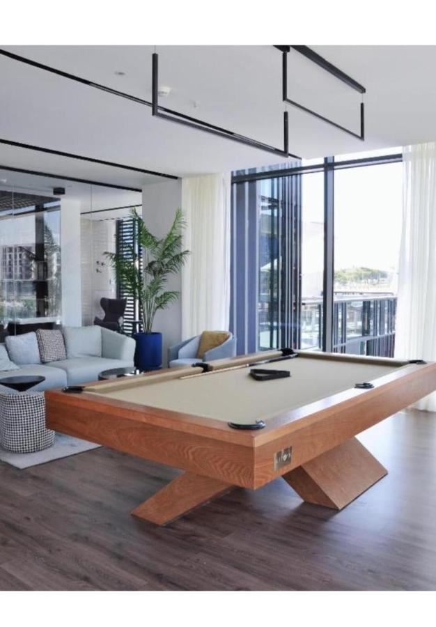 Cfc, Luxurious 4br Apartment, Remarkable Value Unbeatable Location