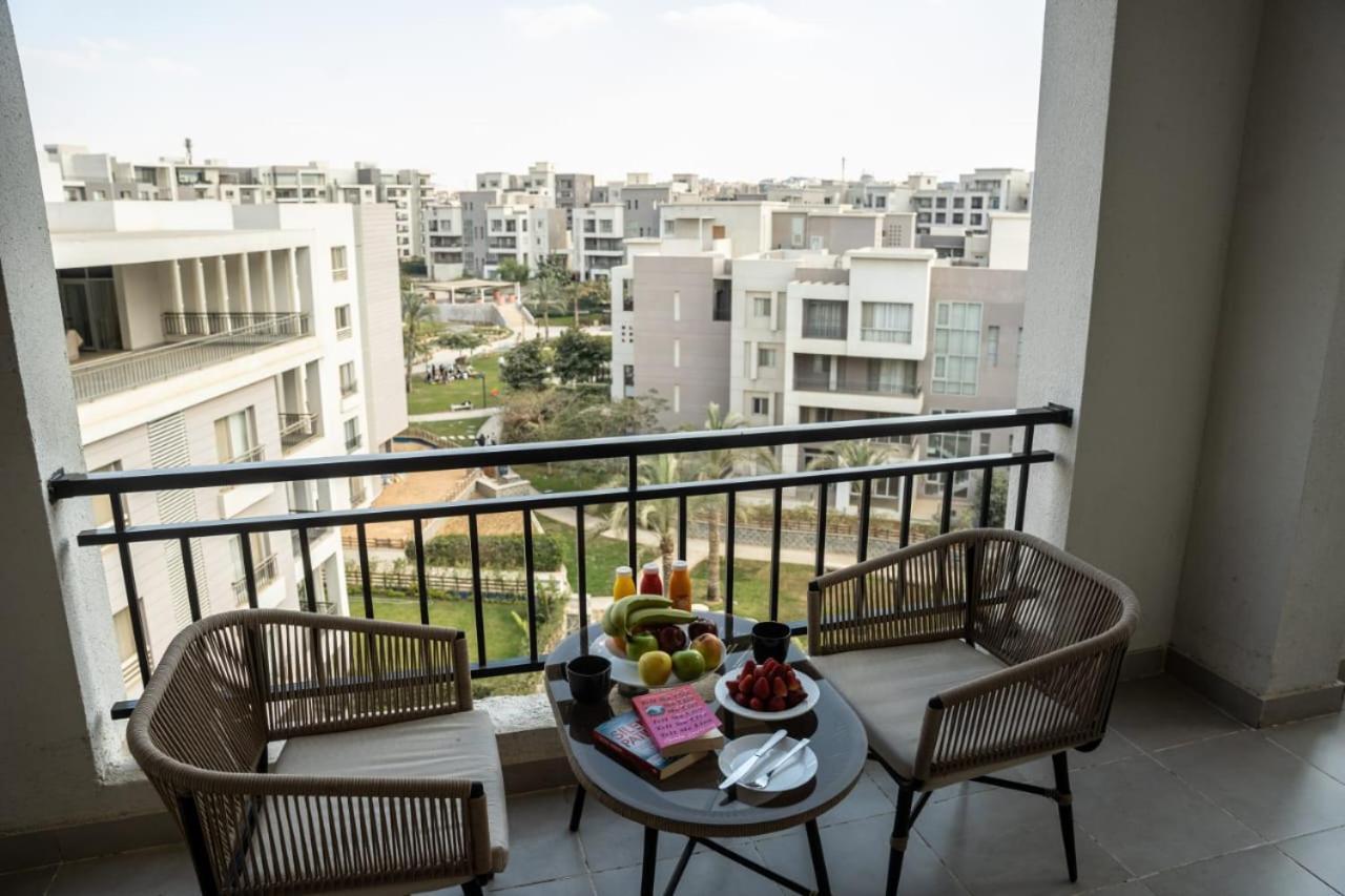 Cfc, Luxurious 4br Apartment, Remarkable Value Unbeatable Location *