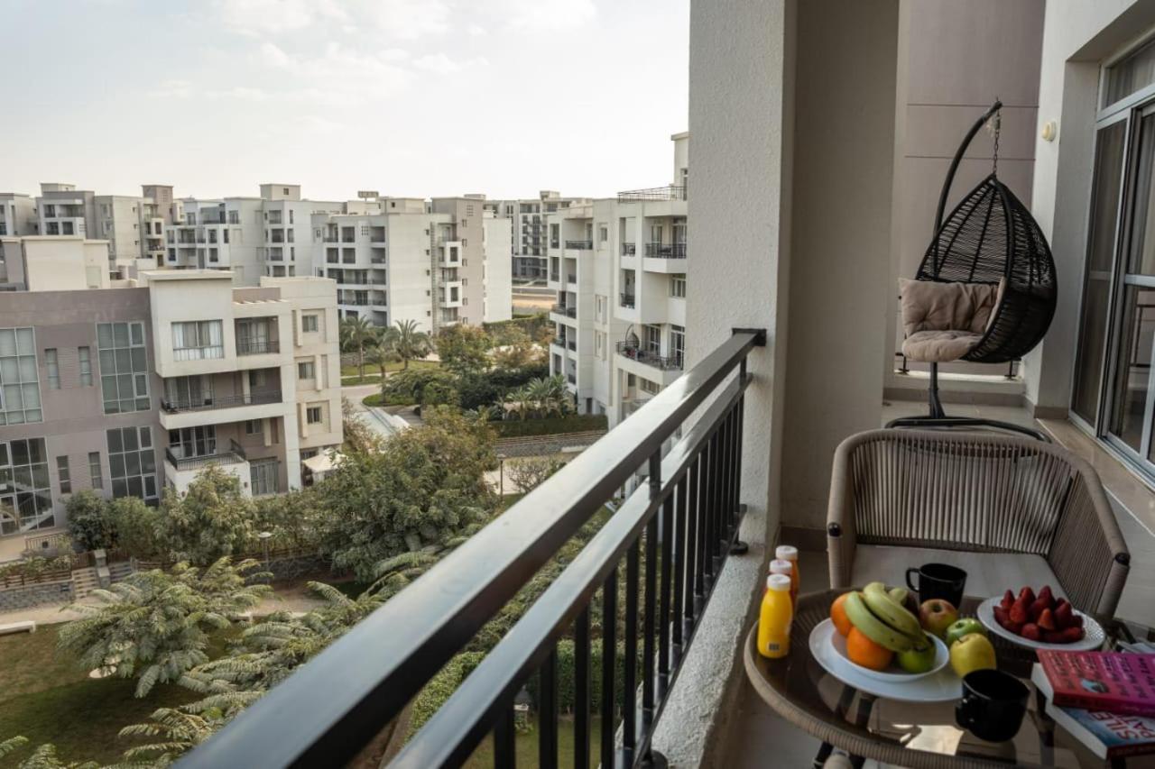 Cfc, Luxurious 4br Apartment, Remarkable Value Unbeatable Location Apartment