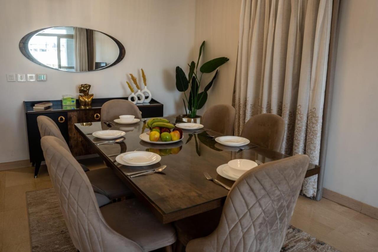 Cfc, Luxurious 4br Apartment, Remarkable Value Unbeatable Location Apartment Cairo